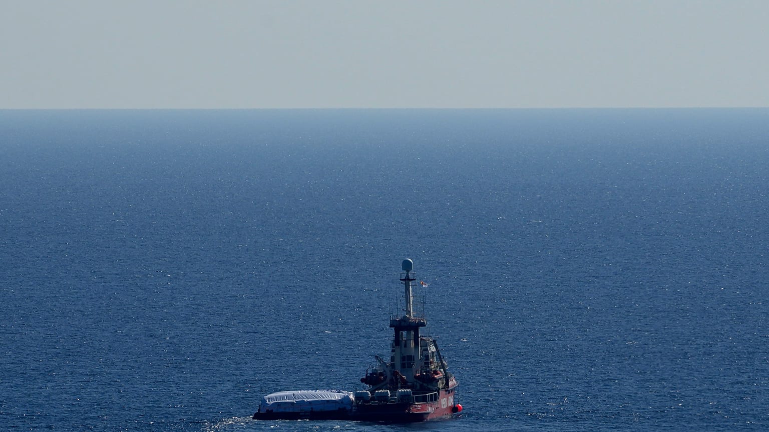 El barco de Open Arms parte desde Chipre rumbo hacia Gaza este martes