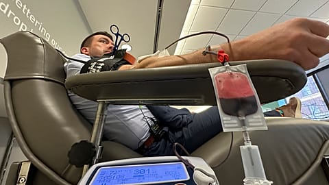 Blood donor in Romania