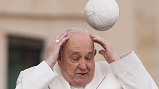 Der Nuntius des Vatikans, Visvaldas Kulbokas, ist in die Ukraine gereist, um den Sinn der Worte von Papst Franziskus über den Krieg in der Ukraine noch einmal zu erläutern.
