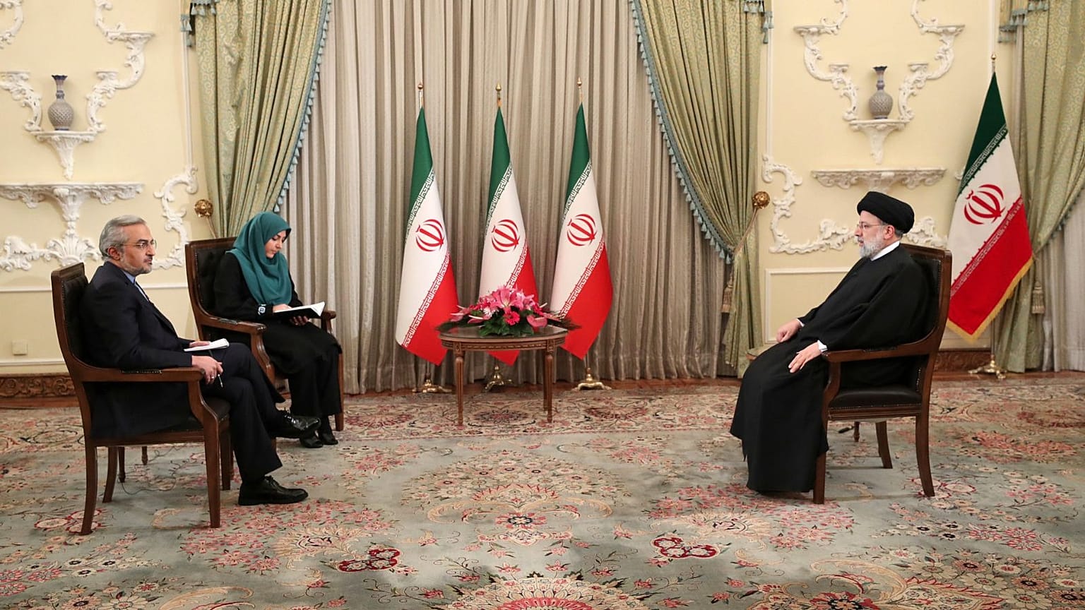 گفتگوی ابراهیم رئیسی با خبرنگاران صدا و سیمای جمهوری اسلامی، ۲۵ ژانویه ۲۰۲۲