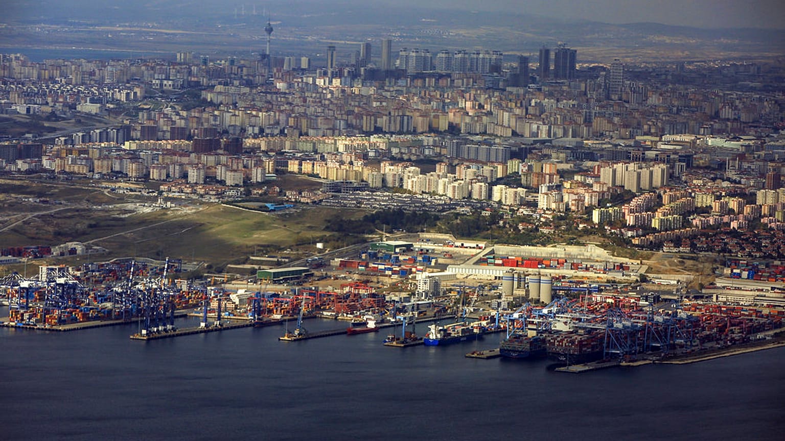 Ambarlı limanı