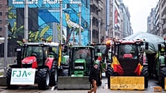 Manifestation d'agriculteur dans le quartier européen à Bruxelles, le 26 février 2024.
