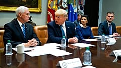 Eski Başkan Yardımcısı Pence, yardımcılığını yaptığı eski Başkan Trump'a destek vermedi