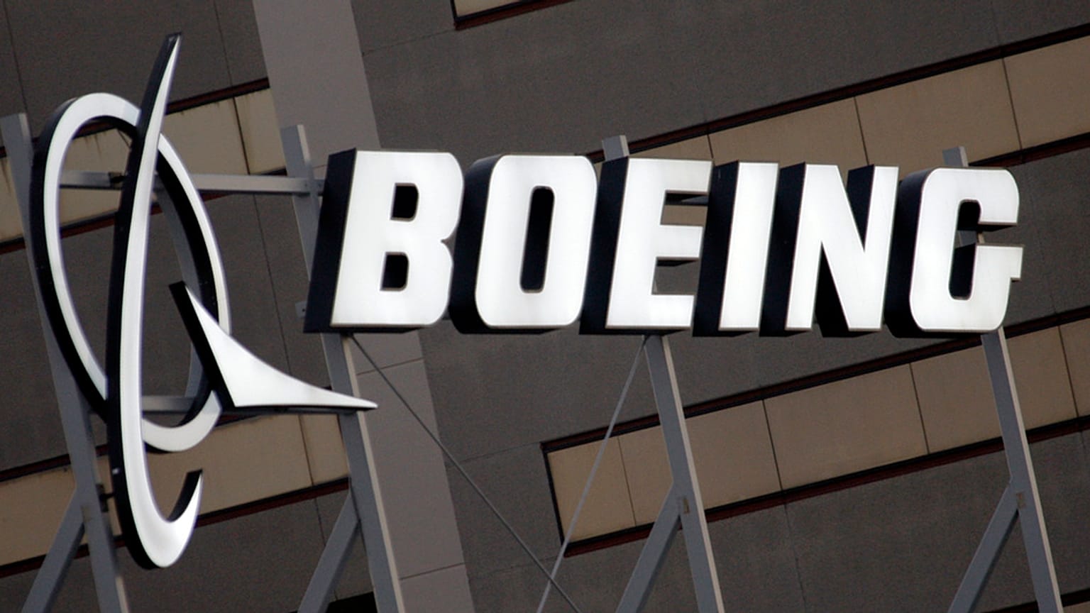 Boeing, Latam uçağı kazası sonrası pilotlardan koltukları kontrol etmelerini istedi