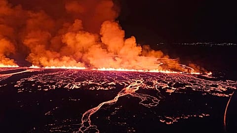 m Südwesten Islands ist wieder ein Vulkan ausgebrochen. 