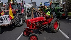 Die spanischen und französischen Landwirte haben den Verkehr erneut lahmgelegt.