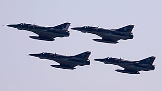 Pakistan Hava Kuvvetleri'ne ait savaş uçakları (arşiv)