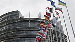 Vistas del edificio de Bruselas durante la primavera