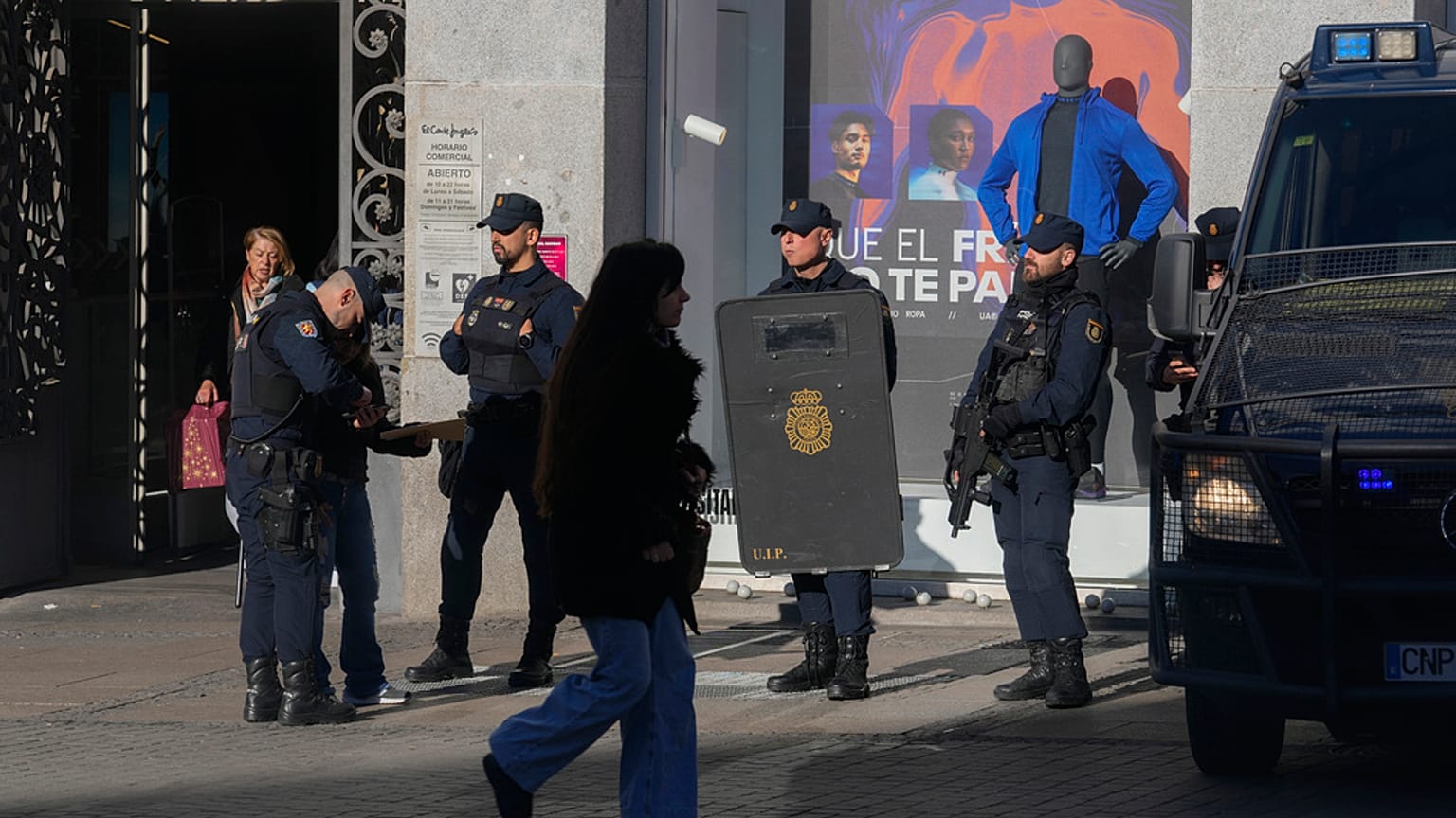 Dispositivo de seguridad en Madrid. Archivo