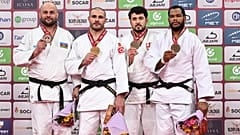 Медалисты в весовой категории свыше 100 кг: Ушанги Кокаури, Гурам Тушишвили, Саба Инанеишвили и Энди Гранда