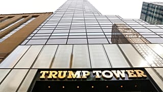 Donald Trump'ın New York'taki mal varlığının simgesi haline gelen Trump Tower