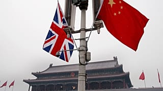 Le Royaume-Uni a annoncé avoir émis des sanctions contre deux individus et un groupe, tous affiliés au gouvernement chinois.