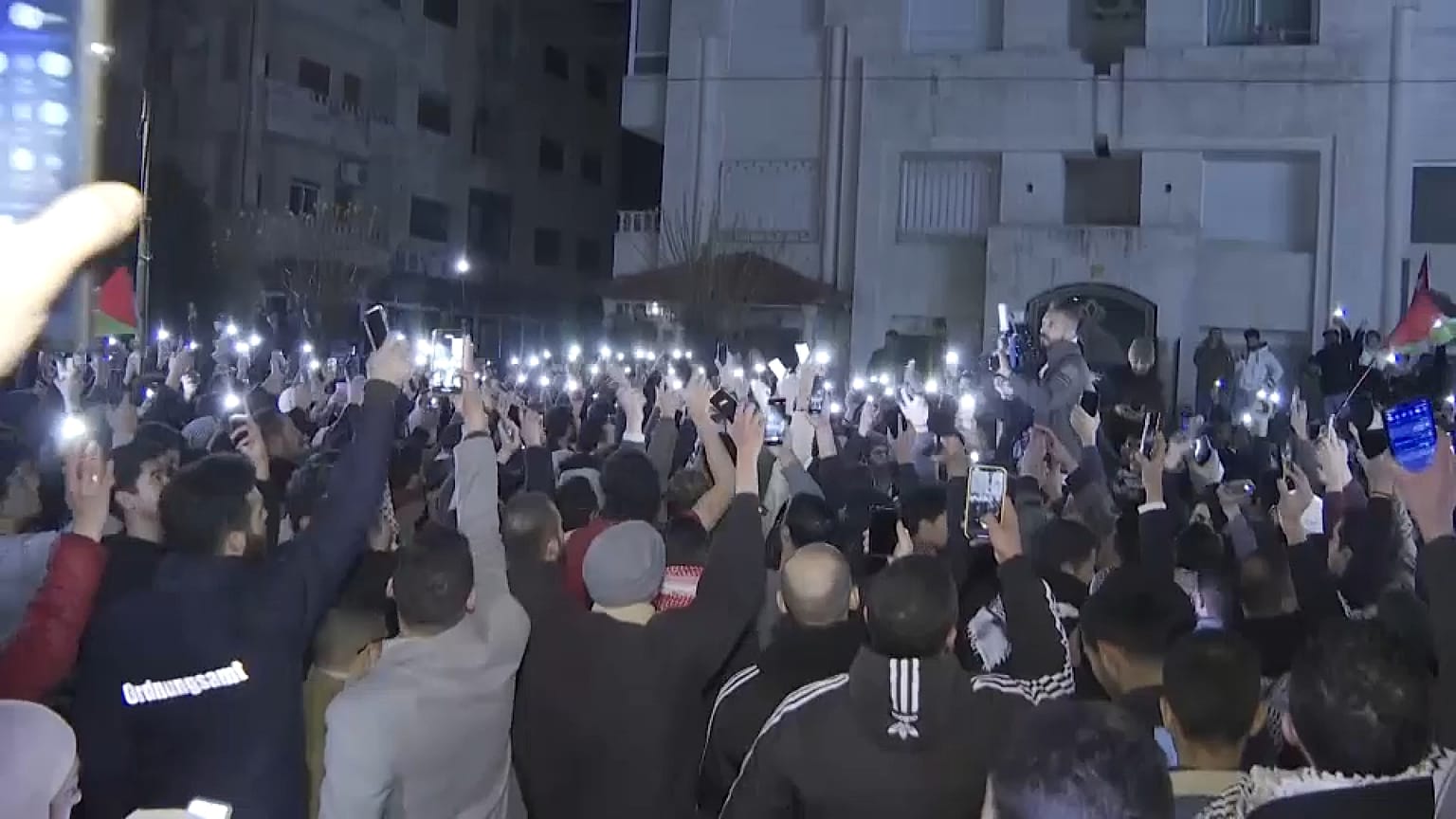 أردنيون يحتجون أمام السفارة الإسرائيلية في عمان. 2024/03/25