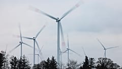  Ein gemeindeeigener Windpark in Sprakebüll, Deutschland. Die EU ist besorgt, dass subventionierte chinesische Unternehmen die heimischen Hersteller unterbieten könnten.