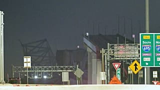 1977'de açılan köprü, Baltimore limanı ile birlikte ABD'nin Doğu Yakası'ndaki önemli nakliye hatlarından biri olan Patapsco Nehri üzerinde yer alıyor