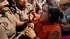 Proteste gegen die Verhaftung des Parteivorsitzenden Arvind Kejriwal in Neu-Delhi am 26. März.