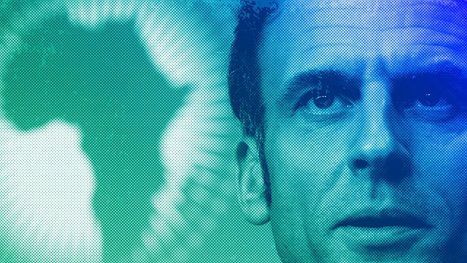 Le président français Emmanuel Macron s'exprime lors d'une conférence de presse à l'issue d'un sommet UE-Afrique à Bruxelles, le 2022 février.