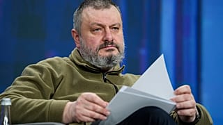 Ukrayna Dış İstihbarat Servisi Başkanı olarak görev yapan Aleksandr Litvinenko, Danilov'un yerine Ulusal Güvenlik ve Savunma Konseyi sekreteri olarak atandı