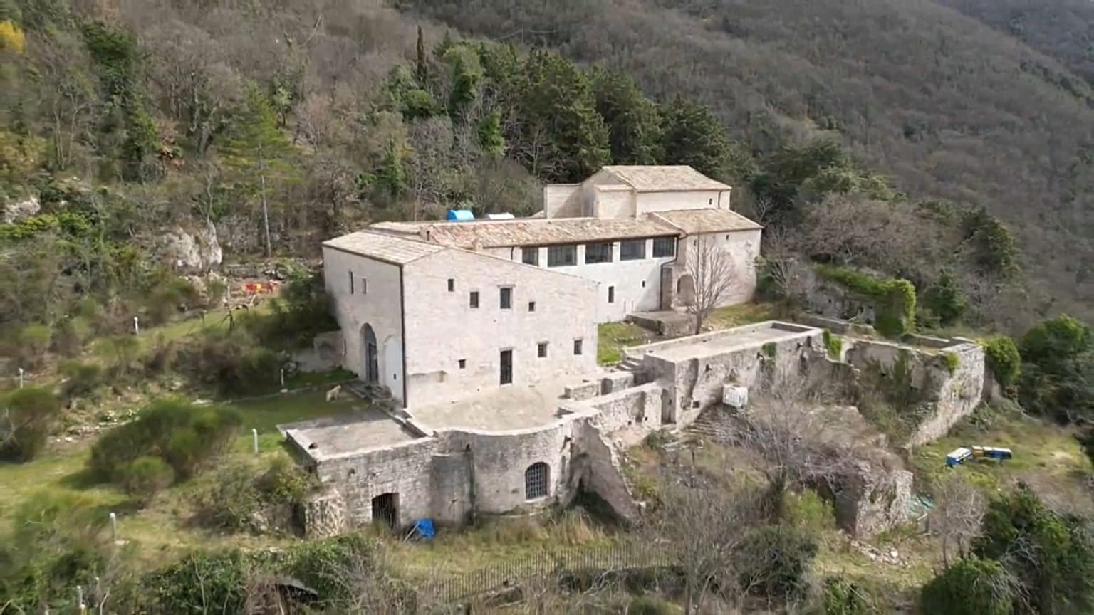 Auf dem Berg Monte Subasio liegt das San Benedetto.