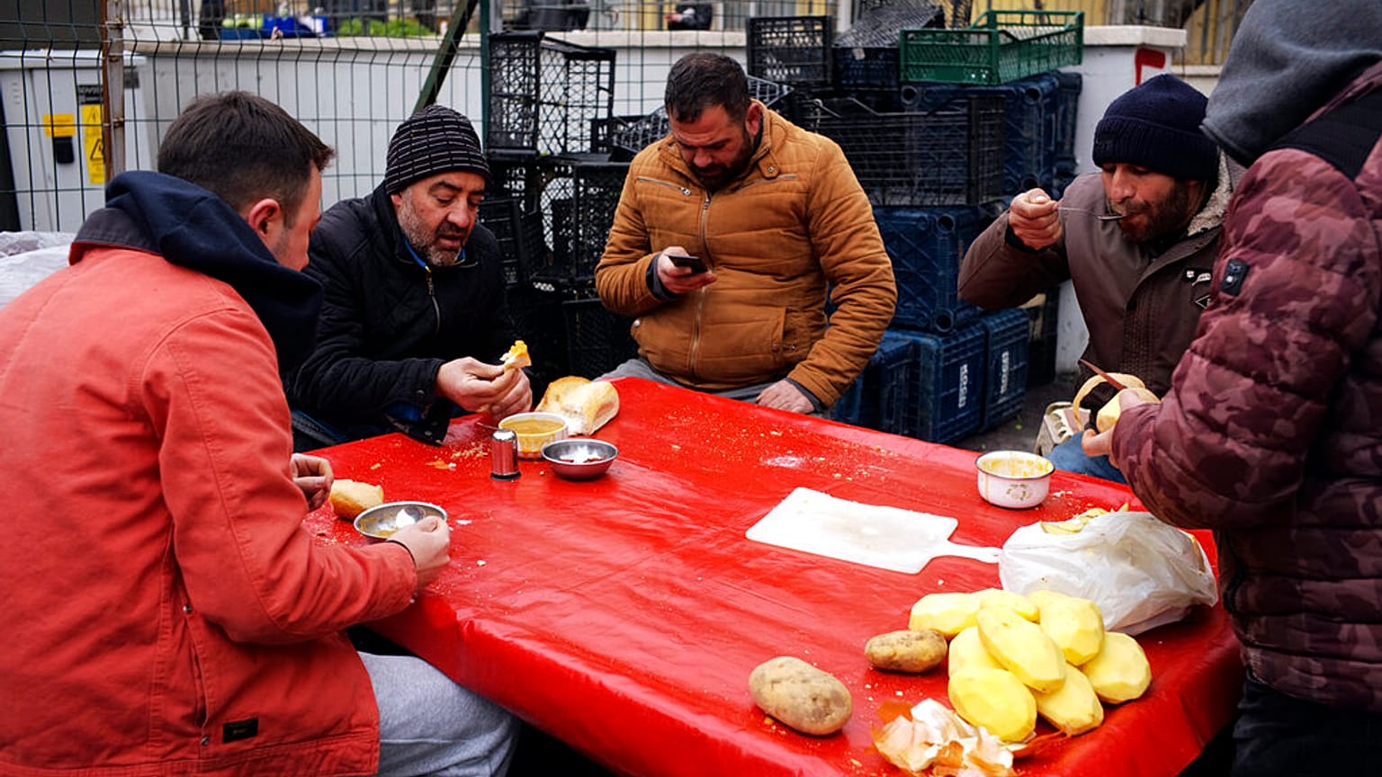 Avrupa’da 10 senede Euro bazında emekli maaşları artarken Türkiye’de yüzde 34 düştü