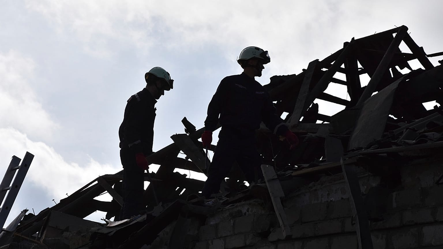 Rusya'nın Ukrayna'ya düzenlediği hava saldırıları 