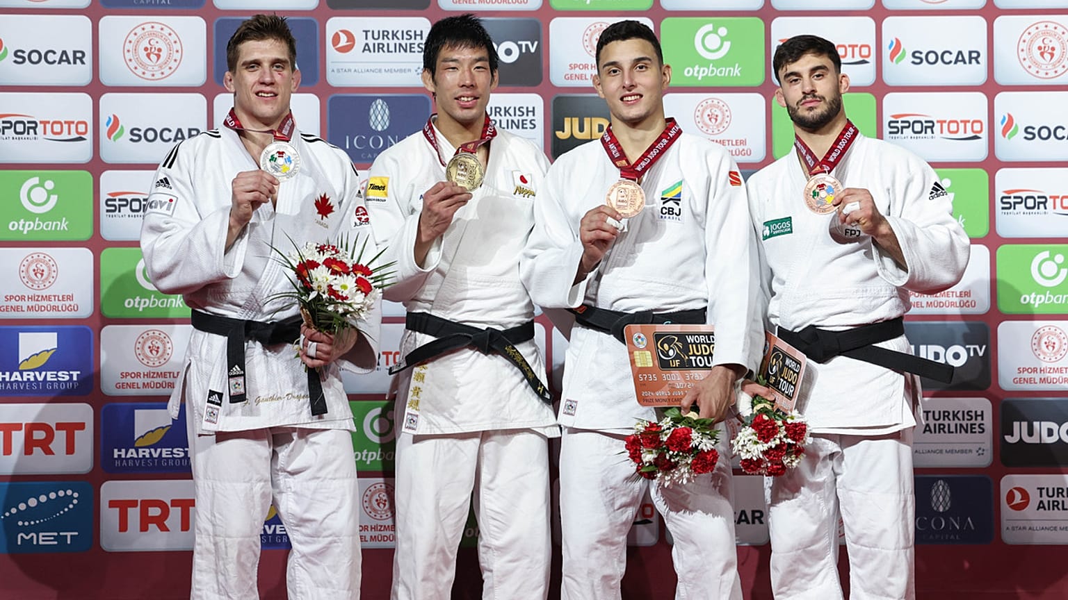 Alcuni degli atleti premiati nel secondo giorno del Grand Slam di Antalya, in Turchia