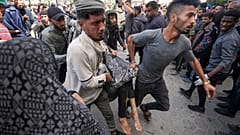 Nach Israels Angriff auf das Al-Aqsa-Krankenhaus in Deir-al-Balah im Gazastreifen