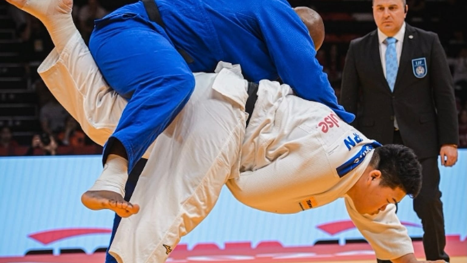 Teddy Riner a vécu une matinée plutôt tranquille pour se hisser en finale.