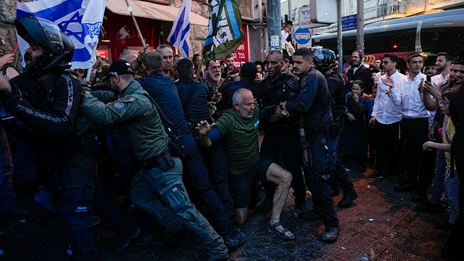 Διαδήλωση κατά την εξαίρεσης των υπερορθόφδοξων Εβραίων από τη στράτευση στην Ιερουσαλήμ