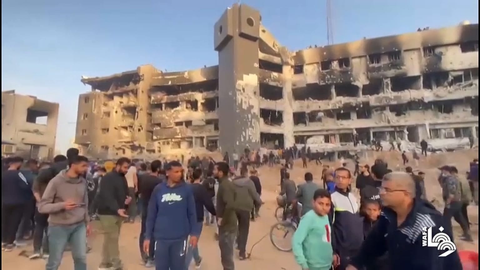 صورة مأخوذة من مقطع فيديو لجانب من مجمع الشفاء الطبي 