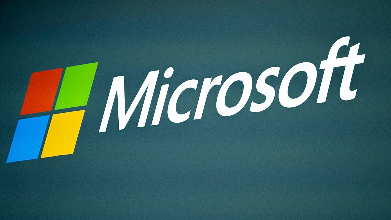 ILE - A Microsoft logója a 2023-as Mobil Világkongresszuson a spanyolországi Barcelonában, 2023. március 2-án.
