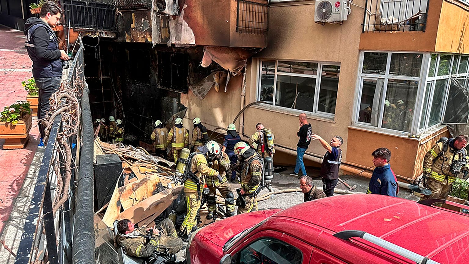 Incêndio em discoteca em obras em Istambul