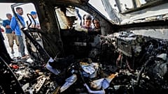 Bei einem mutmaßlich israelischen Luftangriff sind sieben Mitarbeiter einer Hilfsorganisation und ihr palästinensischer Fahrer getötet worden. 