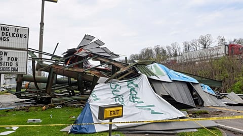 Ein schweres Unwetter hat Tausende von Haushalten in mehreren US-Bundesstaaten ohne Strom gelassen.