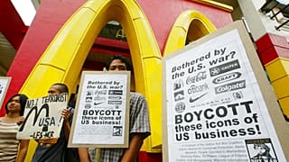 İsrail nedeniyle boykot edilen McDonaşld's ülkedeki tüm restoranlarını satın alacak