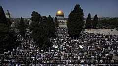 صلاة الجمعة الأخيرة من شهر رمضان المبارك بمسجد الأقصى 