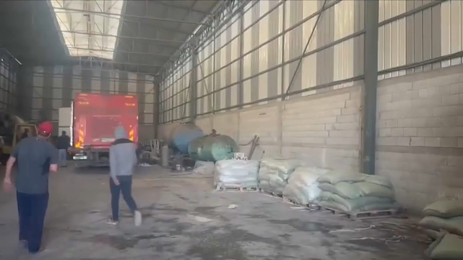 الفاو تقدم علف المواشي للفلاحين في غزة