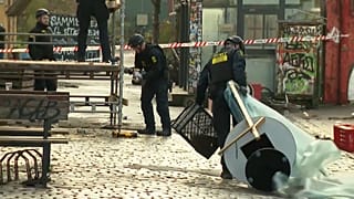 Desmantelamento da rua Pusher no subúrbio de Christiania, em Copenhaga