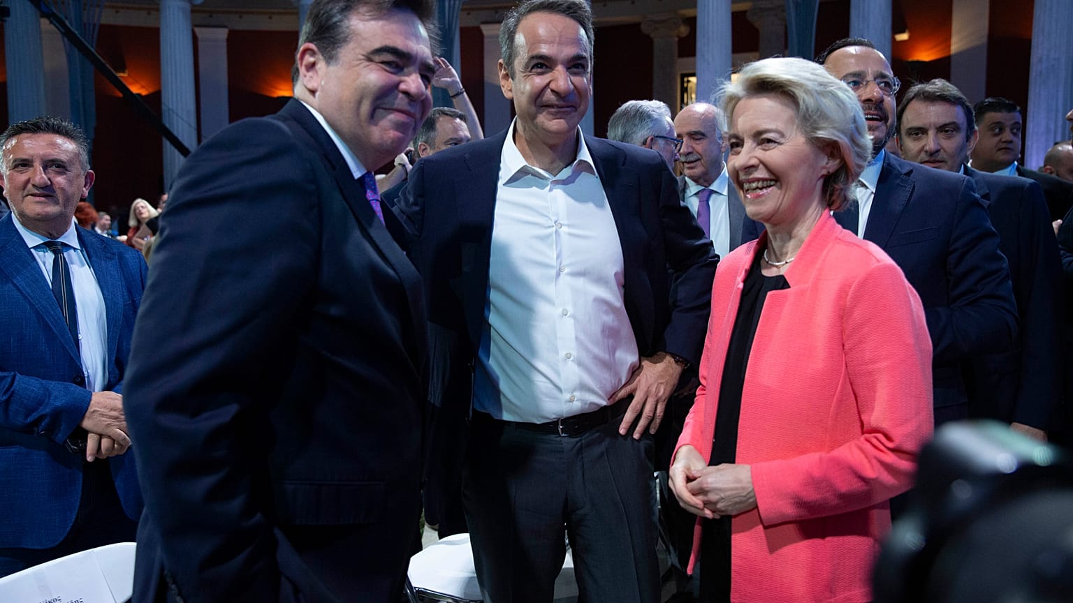 Μαργαρίτης Σχοινάς - Κυριάκος Μητσοτάκης - Ούρσουλα φον ντερ Λάιεν