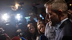 Peter Pellegrini a sajtónak nyilatkozik Pozsonyban 2024. április 6-án