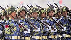 Myanmar ordusu askerleri (arşiv)