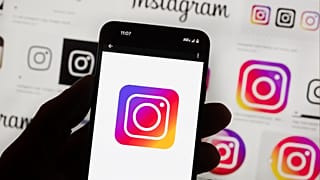 شعار إنستغرام على هاتف خلوي