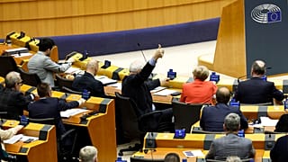 Votação na sessão plenária do Parlamento Europeu que aprovou o Pacto de Migração e Asilo