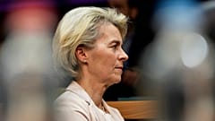 Η Ursula von der Leyen διεκδικεί μια νέα πενταετή θητεία στην κορυφή της Ευρωπαϊκής Επιτροπής, του ισχυρότερου οργάνου του μπλοκ..