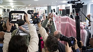 مؤتمر فلسطين في برلين قبيل تدخل الشرطة الألمانية لمنعه. 2024/04/12