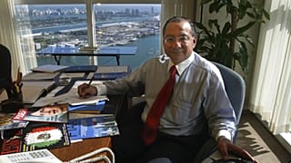 Archív fotó: Manuel Rocha a miami irodájában