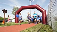 „Fuss kékben és lásd a világot autista szemmel” futóverseny Pécsett