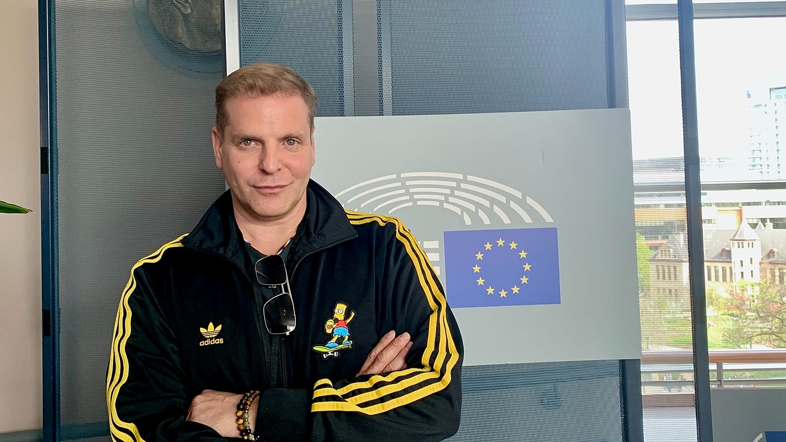 Kajdi Csaba azaz Cyla az EP épületében - Brüsszel, 2024. április 11.