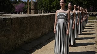 ΣΤΙΣ ΠΡΟΒΕΣ ΤΩΝ ΙΕΡΕΙΩΝ ΕΝΟΨΕΙ ΤΗΣ ΑΦΗΣ
