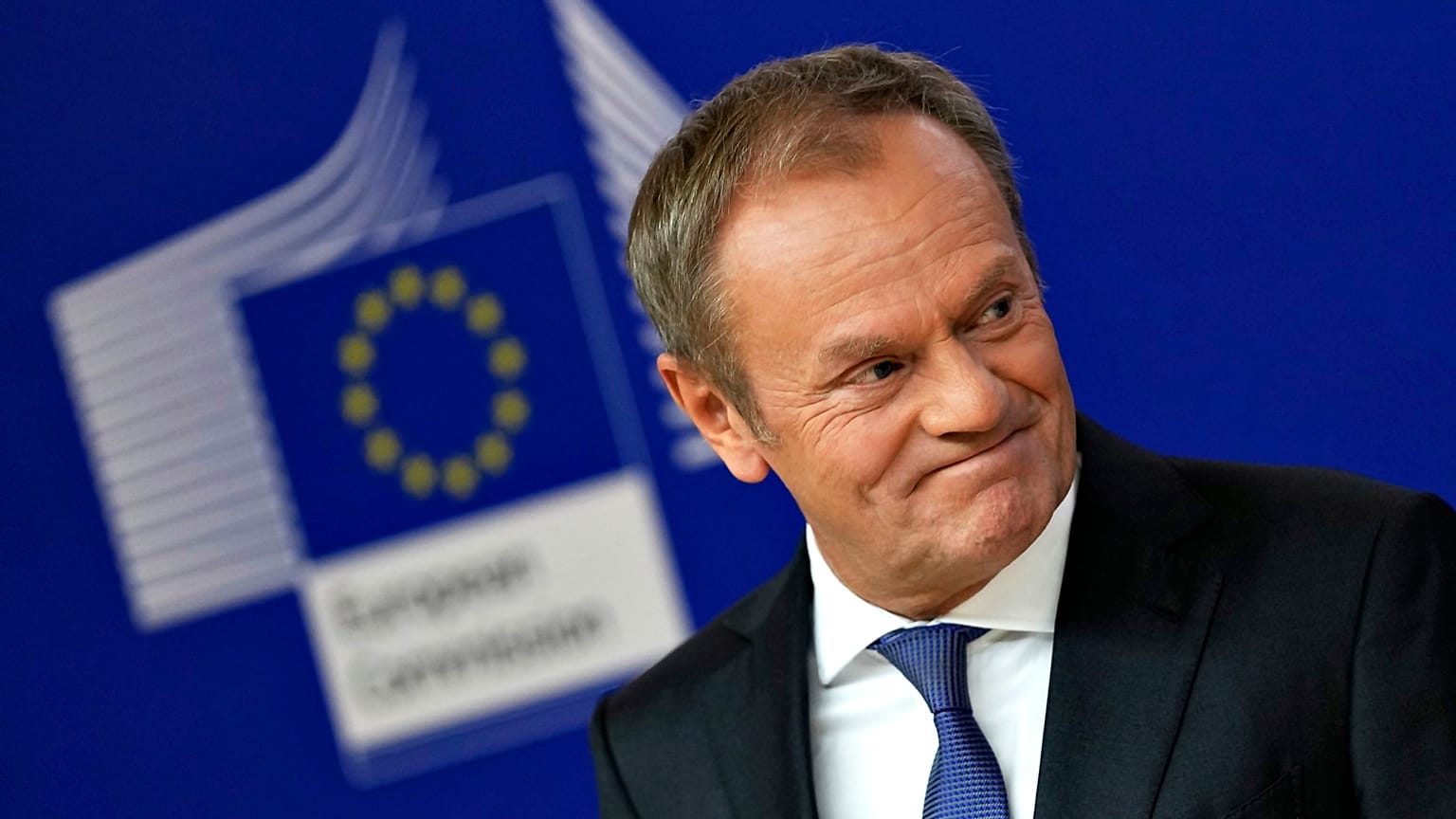Başbakan Donald Tusk, Polonya'ya tahsis edilen kurtarma fonlarının tamamının kilidini açma sözü verdi.